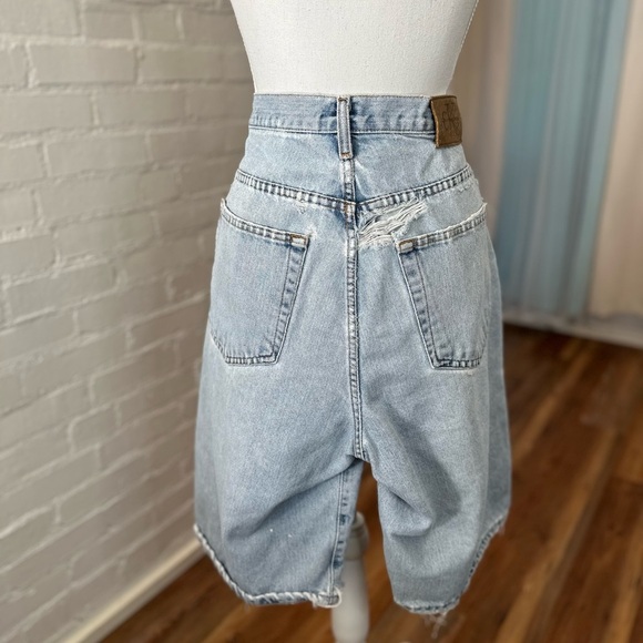 Calvin Klein 2000s Light Wash High Waisted Distressed Denim Shorts - Picture 9 of 9